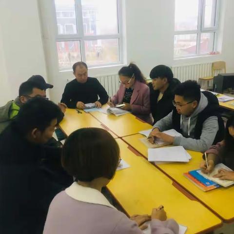 学海无涯，并肩前行——记胡杨河市高级中学综合组第十三周教研活动