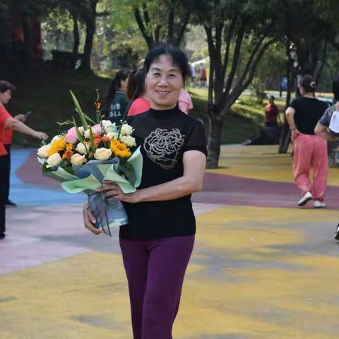 中秋节.教师节双节快乐！