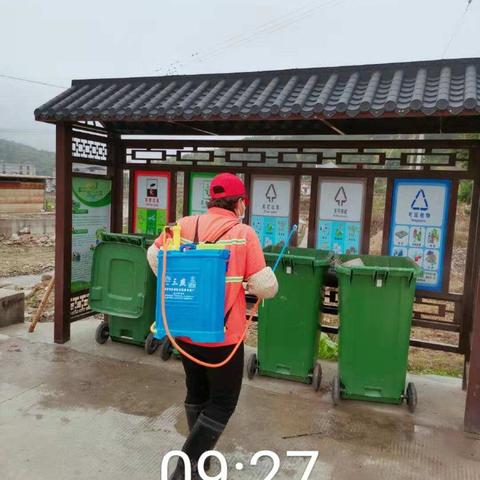 慰问受伤职工 关怀温暖人心