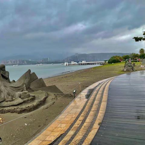 八里左岸-平民美食