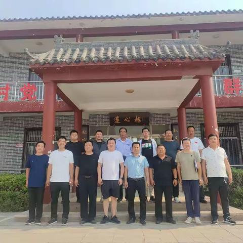 市中心医院工作队、邯郸银行工作队、区交通局工作队、组织村两委干部到大名县双台村学习交流