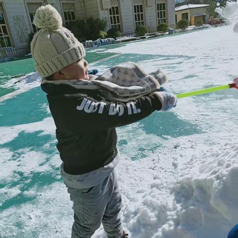 雪中你可爱的样子—中二班宝贝开心过冬记