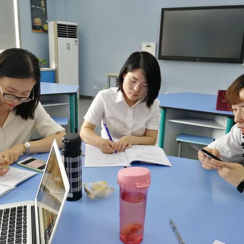 科学组期末总结会 ——荣光国际学校科学组第五次集体教研活动