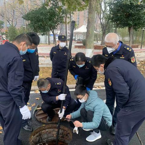 雨污分流重任担    一心为民意志坚