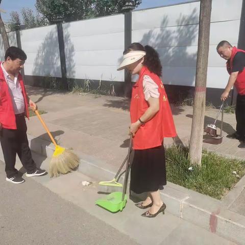 旬邑县农民科技教育培训中心积极开展“城市啄木鸟”文明创建志愿服务活动