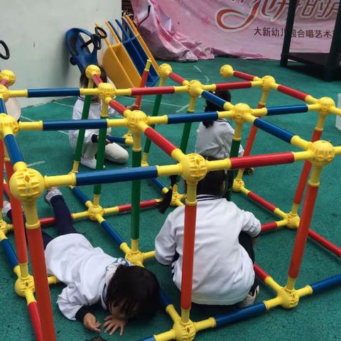 中三班户外区域活动材料投放（副本）