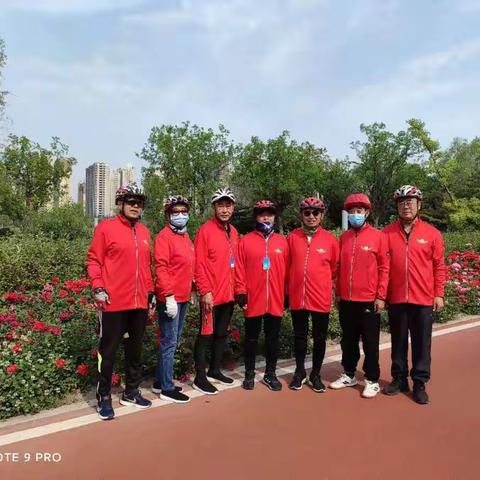 虎之旅三分队队员今天进们汾河自行车专用道骑行