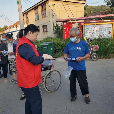 城南支行金融夜校走进姜洞村