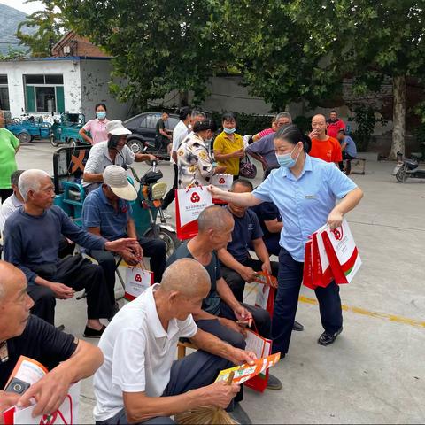 城南支行客户答谢会走进小李社区