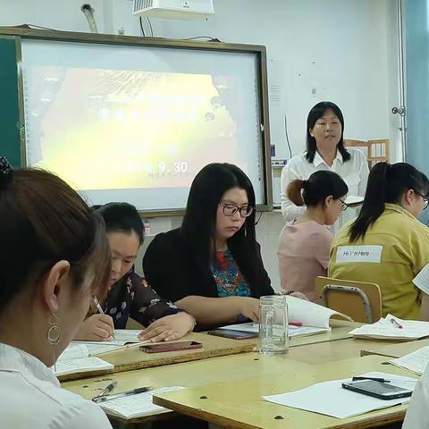 秋高气爽梦起航，听课评课促成长——阳信一实小学部中低年级语文教研组“高效课堂之骨干教师观摩课”活动纪实。