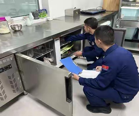 “防风险、保安全、迎二十大”——神田路消防救援站开展饮食卫生安全大检查