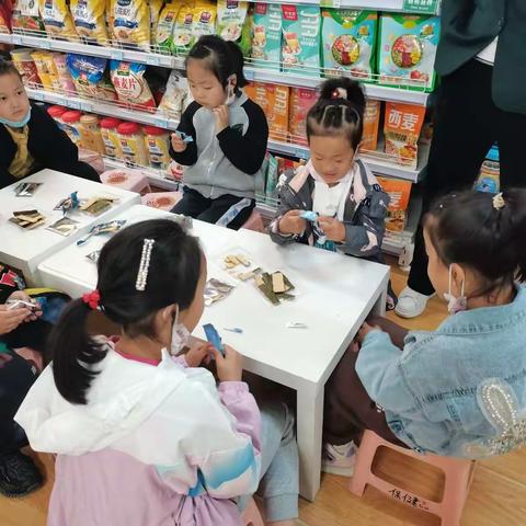 孩子们在信誉楼的美好时光