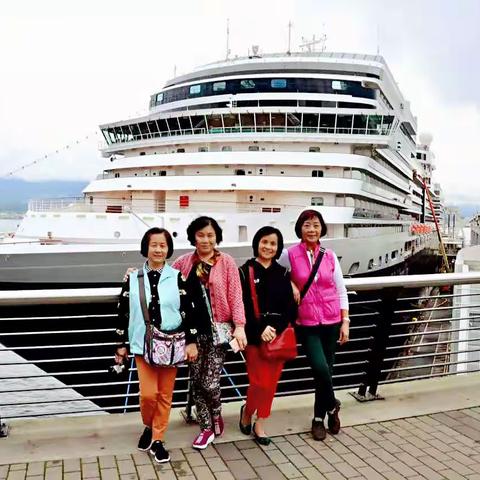 重现退休十年间的旅程，姐妹花美加游～美国阿拉斯加（2016年秋）。