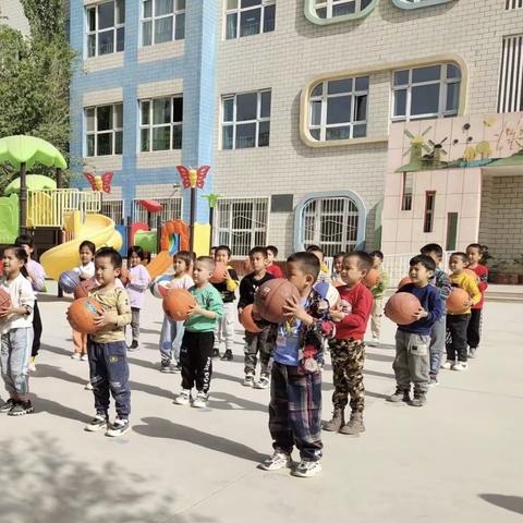 【学习故事】“花样篮球赛”库尔勒市第三幼儿园（哈尔东分园）