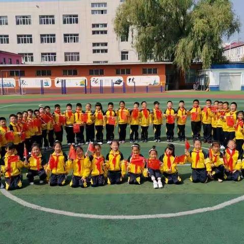 【抗击疫情，我们一起加油】东昌区第三实验小学二（2）中队为战“疫”加油！