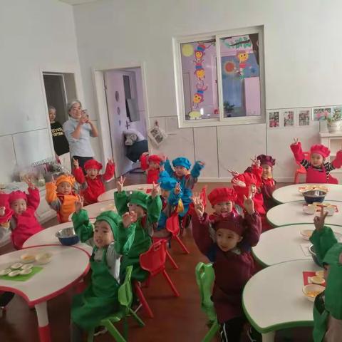 以爱之名 以己之力--小五班齐心协力制作水果酥