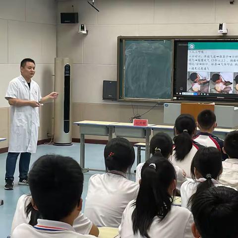 青峰山实验学校举行“防溺水自救施救技能培训”主题教育活动