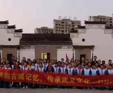 记忆古城的游玩