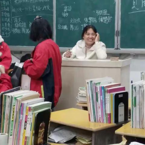 城关乡二中人物风采篇之五        惜时抢课传经人――李婕老师