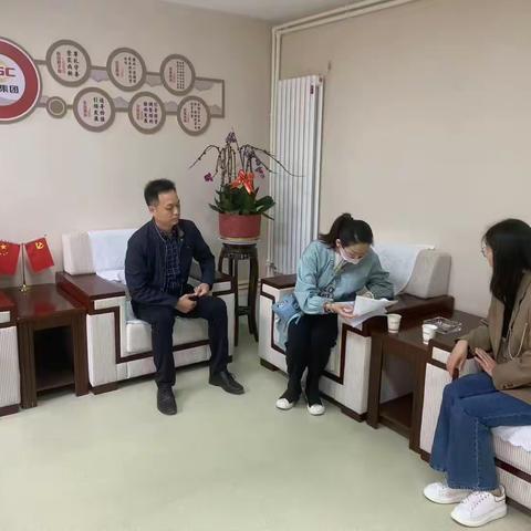 上门指导  精准服务  韩森寨街道联合区统计局上门指导新入库企业报表填报