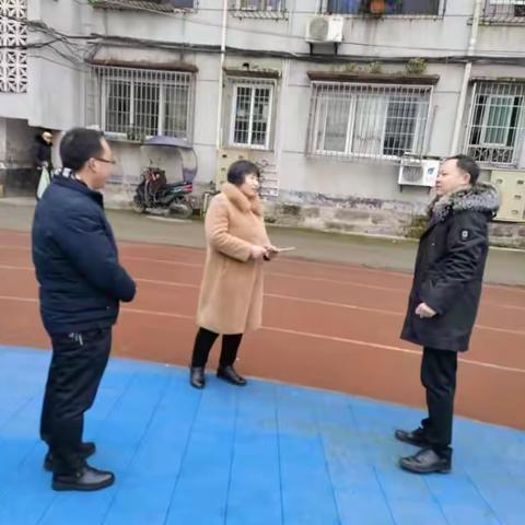 情暖岁寒暖人心，教育初心见真情，——泸县立石中学慰问退休教师