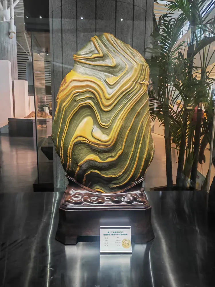 广西柳州第十三届精品奇石节,期间展厅和走访私人藏馆精品展