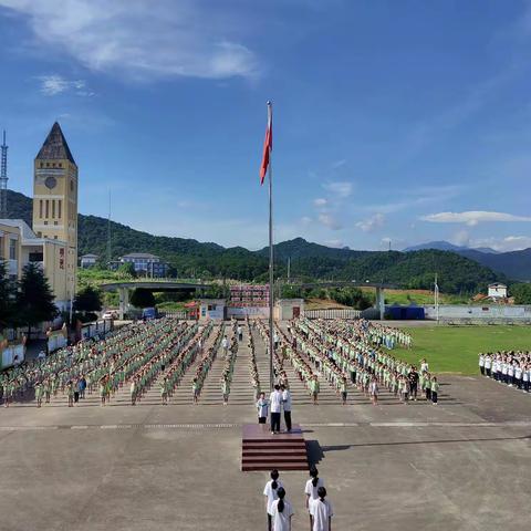 宜春市新康府学校举行“水美安家，全民防溺水”宣誓仪式