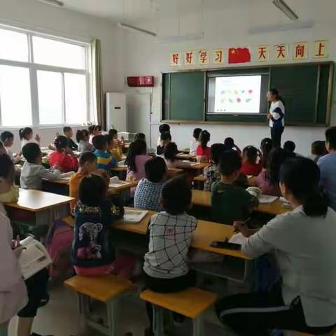 同课异构展风采―严务中心小学数学教研