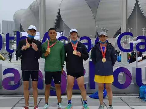 何不与我一起奔跑-----记2022年杭州马拉松赛