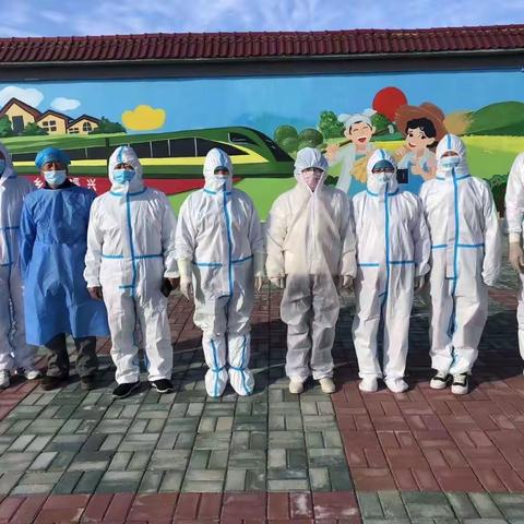 九龙乡各族群众团结一致、上下同心全力打好疫情防控阻击战