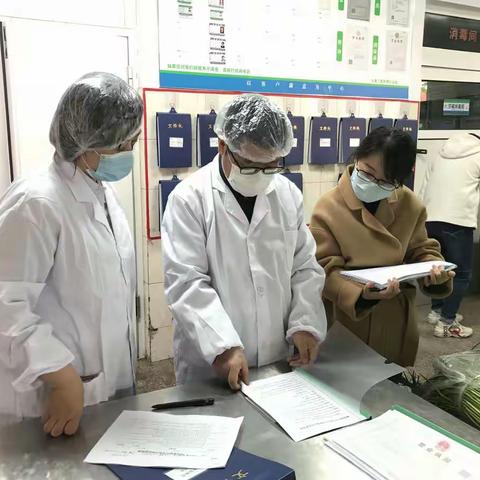 省、市、区三级联动，对山师附中校本部进行食品安全检查
