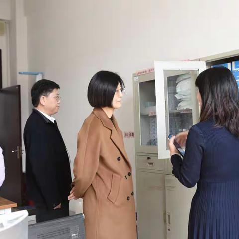 刘佳同志对校园食品安全工作进行督导检查