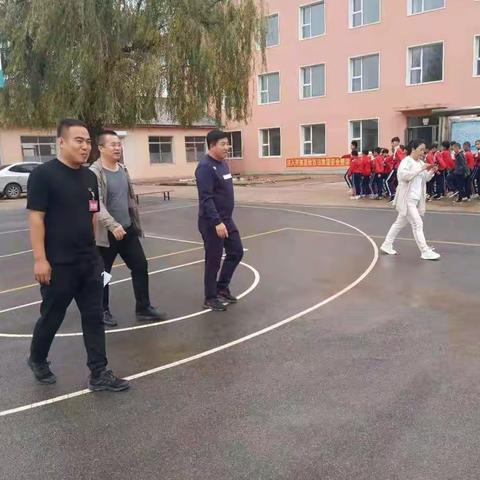 教育局领导到石道河镇中心小学，幼儿园检查指导工作