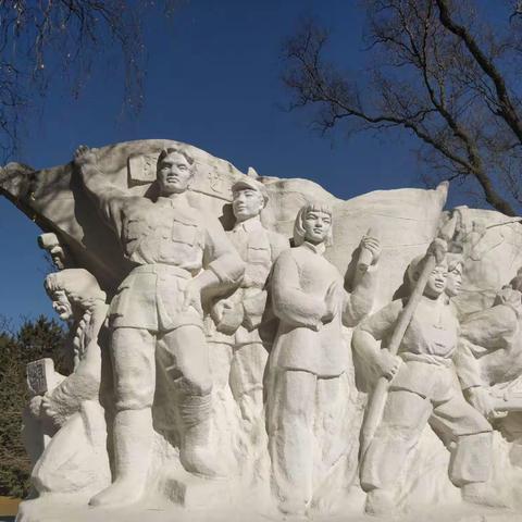 参观南梁革命纪念馆