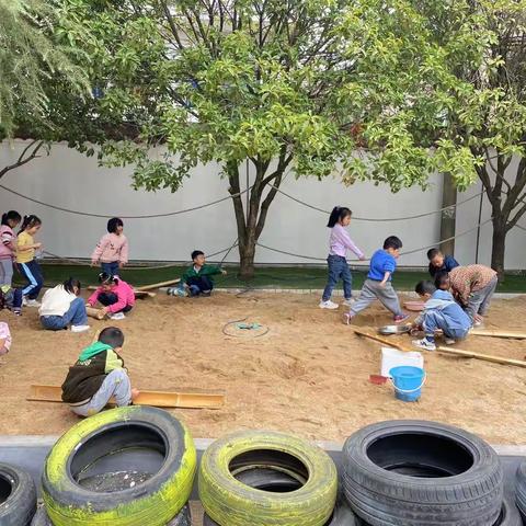 沙池上的工程师——田心幼儿园大班