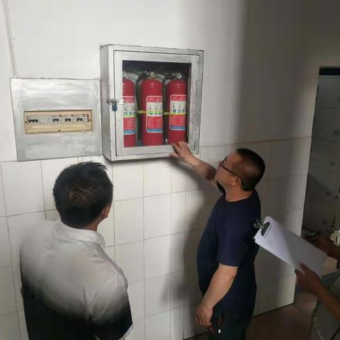 滦州市第四中学进行消防设施及隐患大排查