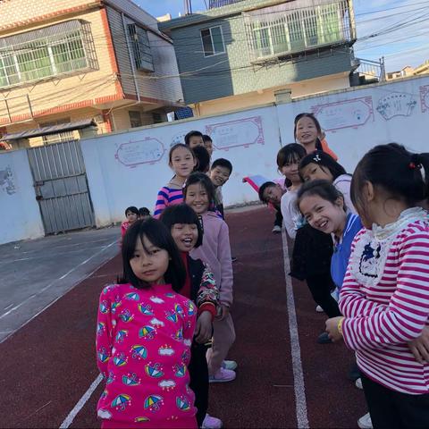 少年正逐梦，运动当同行——记靖石乡靖樟小学第三届秋季运动会活动掠影