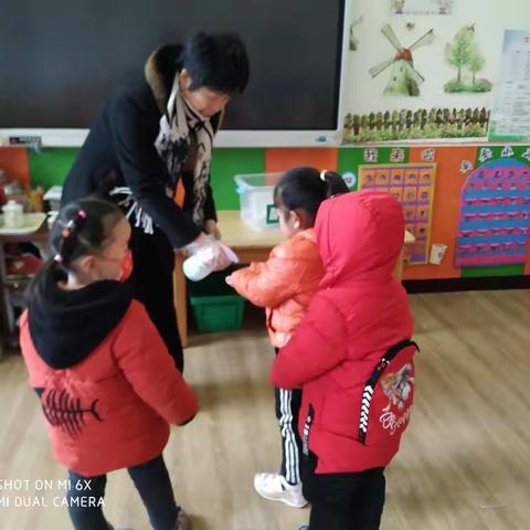 “幼”见美好  不负时光---汶阳镇中心幼儿园小二班快乐时光
