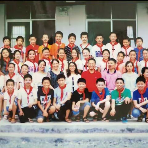 款款惜别语，浓浓师生情——丰泉小学六年级毕业典礼