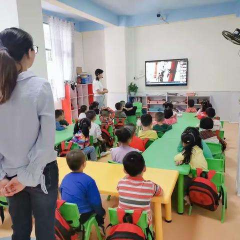 大风车幼儿园反恐防暴演习