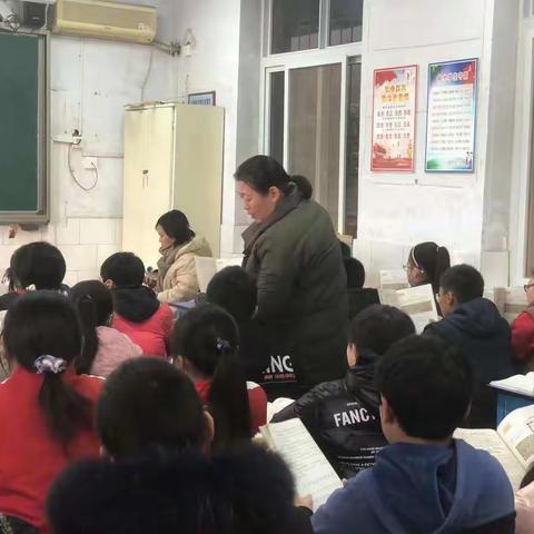 初冬生暖意 教研兴正浓 ——东门小学语文第二阶段研讨课活动