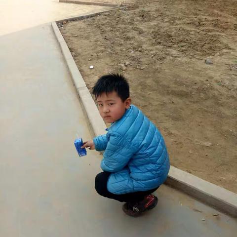 奥城小学一三班感恩活动——感恩学校