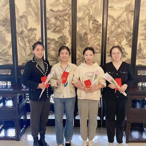 春风礼赞女神节 ﻿                                          采摘赏花踏春行