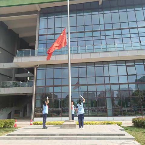 敬国旗，敬师长，爱祖国，成为自己的光✨