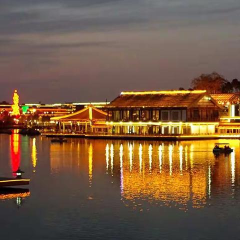 西安曲江池遗址公园之春