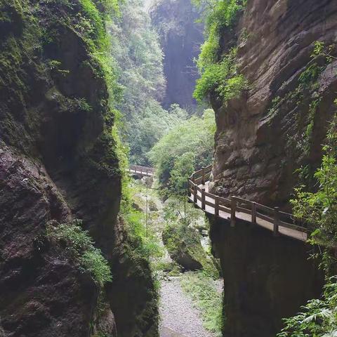 武隆天坑天桥地缝