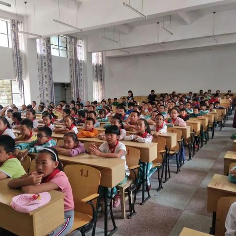 四年级家长进课堂活动——小学生安全教育