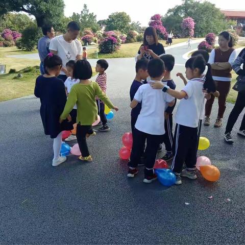 《多些陪伴，快乐周末》