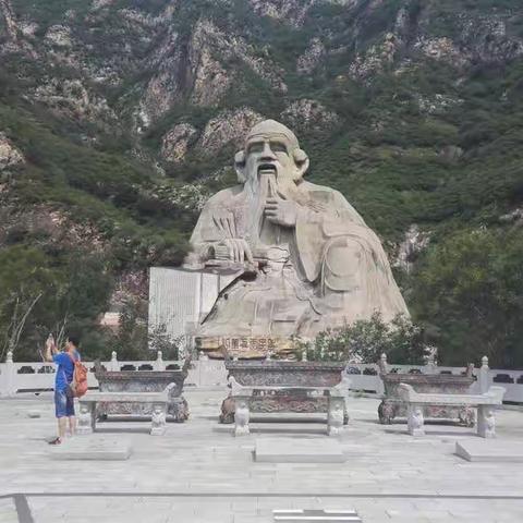 圣莲山