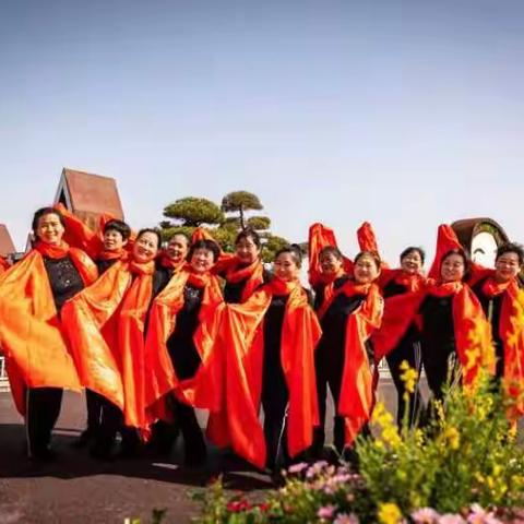 为2023年盐城马拉松健儿加油助力[强][强][强]